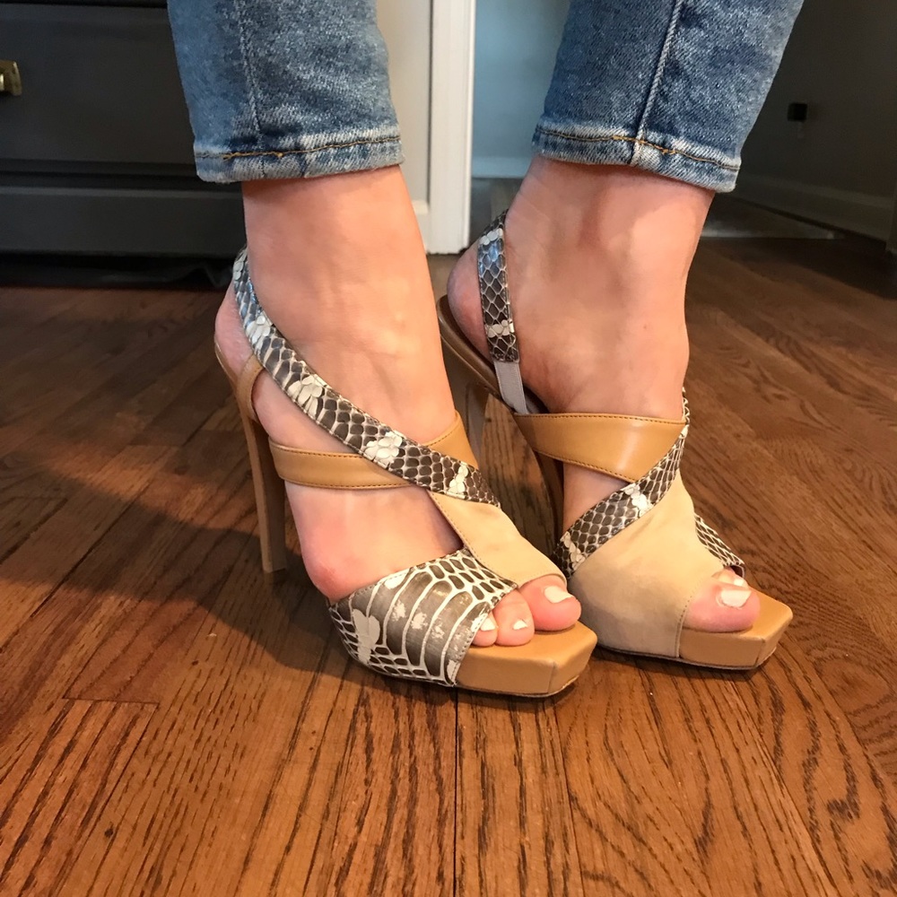 Aperlai heels